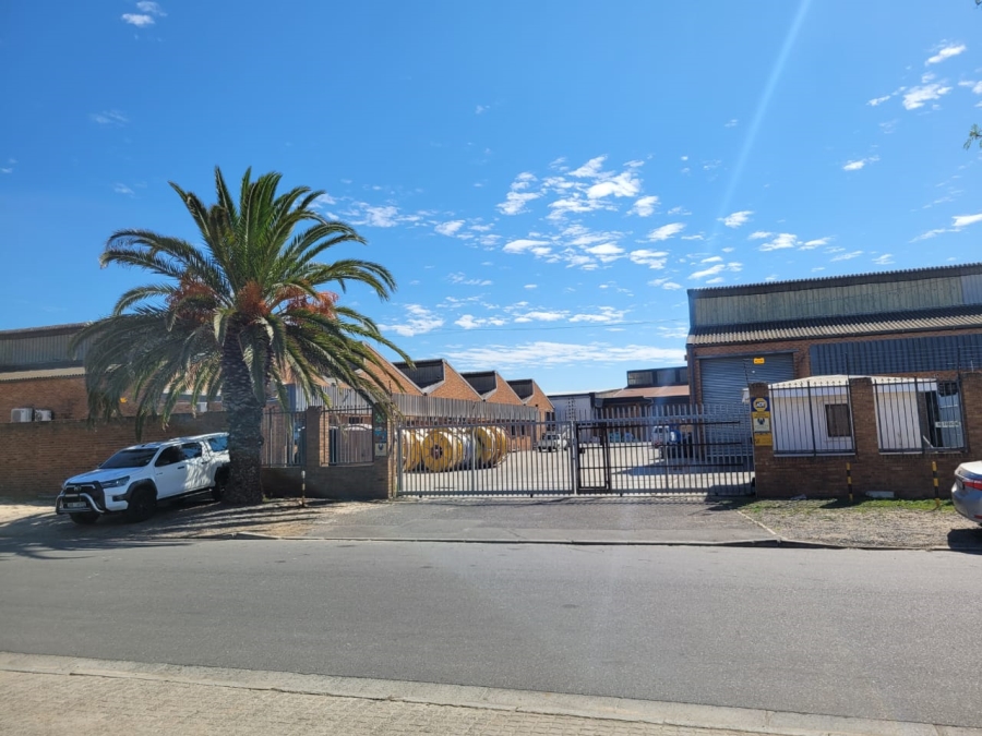 To Let Commercial Property for Rent in Montague Gardens Western Cape